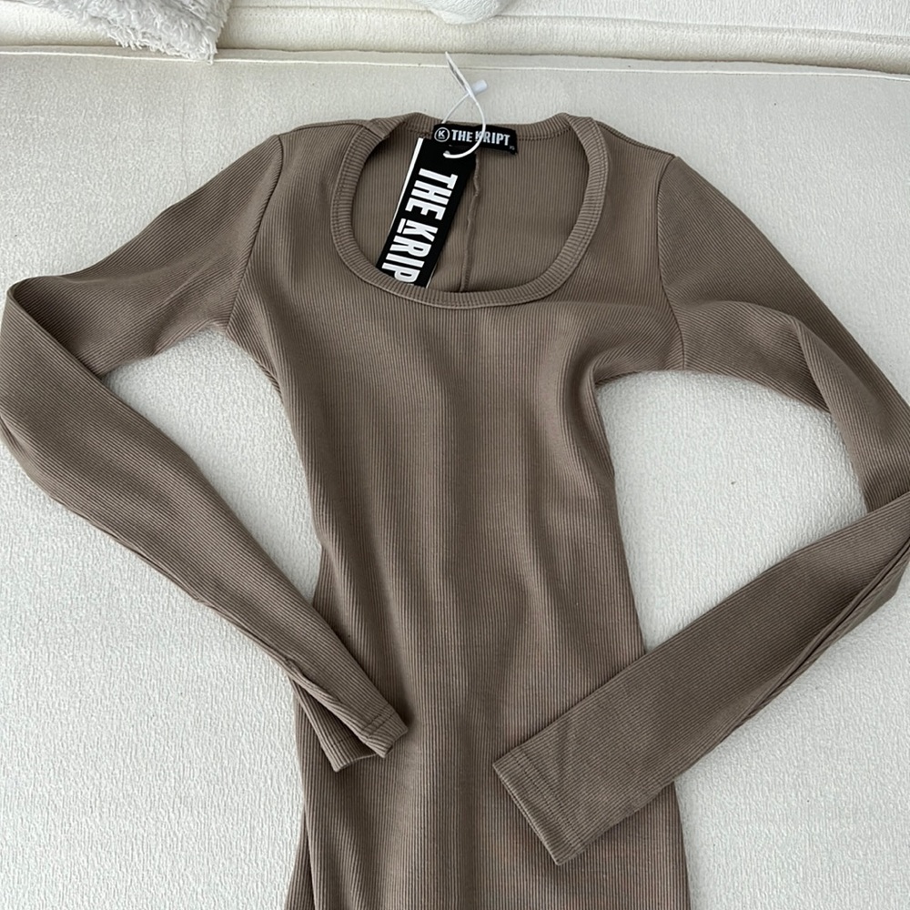 The Kript ribbed dress